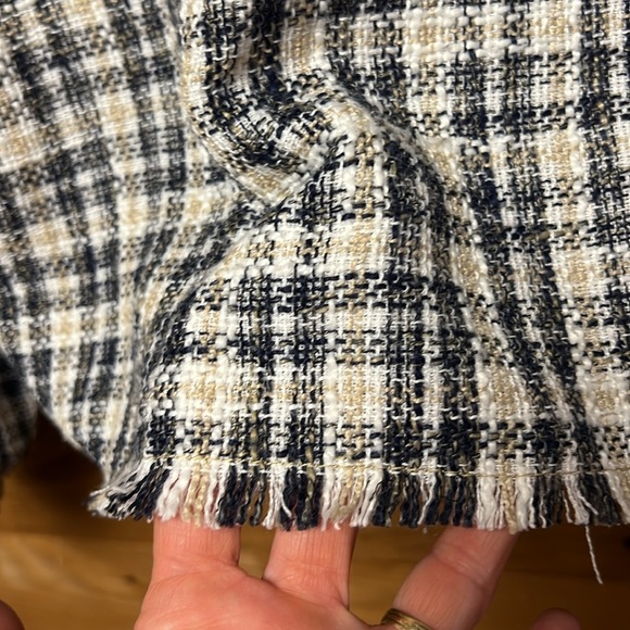 Zara Women’s Plaid Textured Tweed Over shirt Raw hem Button Front‎ OVERSHIRT Lg - Picture 7 of 8